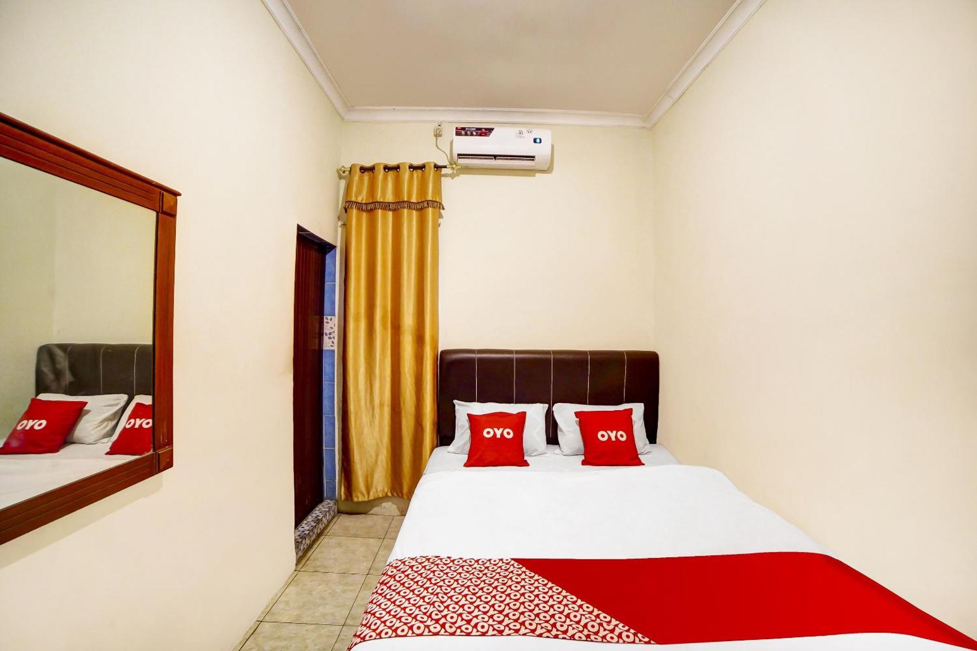 Oyo 91199 Felicia Homestay Medan Exterior foto