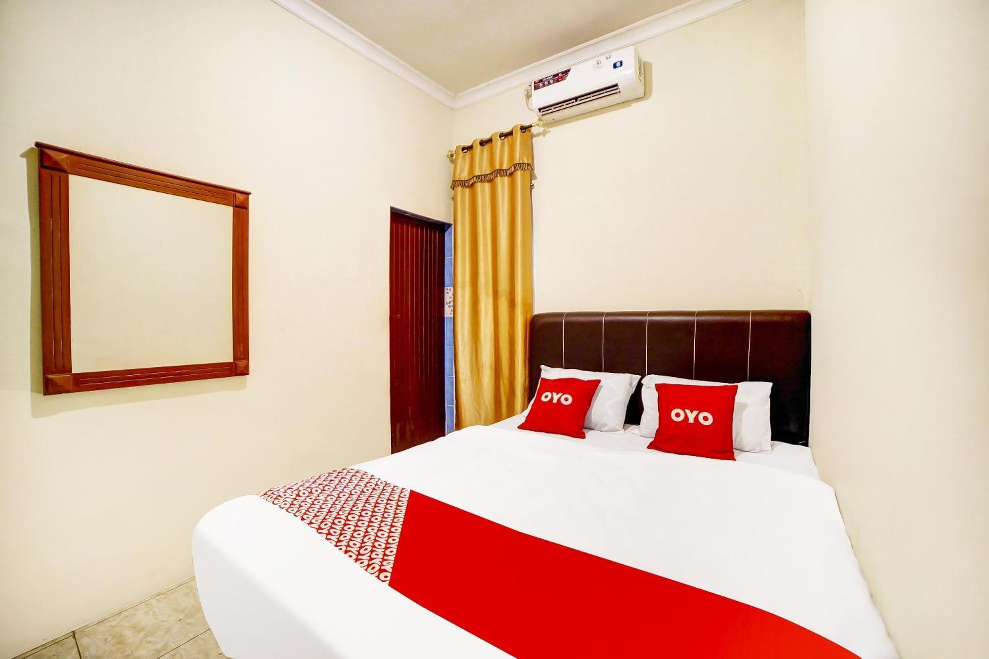 Oyo 91199 Felicia Homestay Medan Exterior foto